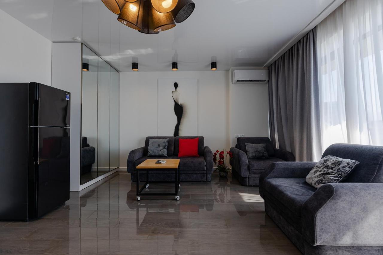 The Spot Apartments - Orbi Beach Tower Batumi Eksteriør billede